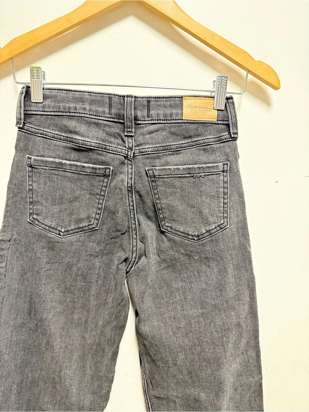 Abercrombie & Fitch Kids Gray Straight-Leg Jeans - Picture 4 of 8